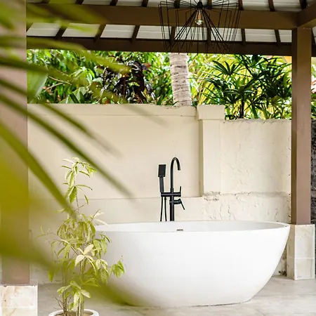 Nyaman Villas By Evdekimi Ubud Exterior photo