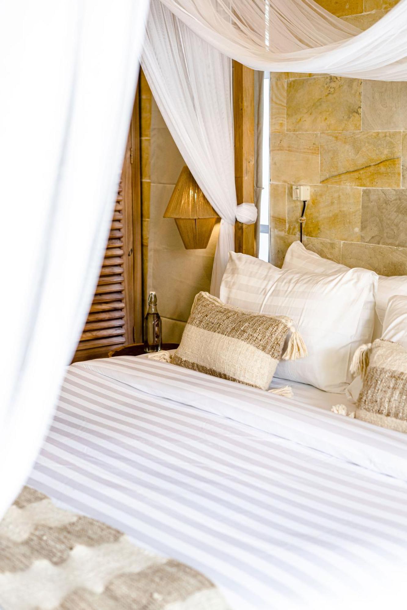 Nyaman By Evdekimi - Romantic Escape Among Rice Fields With Pool, Terrace - Long Extras Villa Ubud